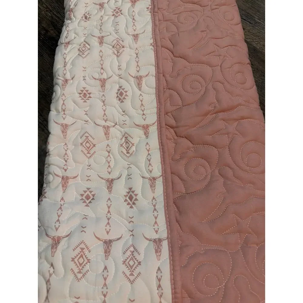 Wrangler 3-pc Western Stitch Quilt Set Steer Head/Aztec Pink & White Full/Queen